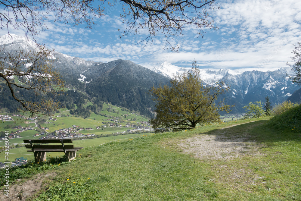 Blick auf Mayrhofen und Schwendau - Hippach im Zillertal Blick auf Mayrhofen und Schwendau - Hippach im Zillertal