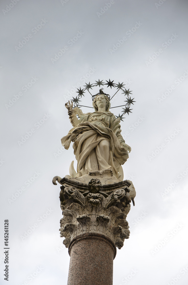 Lucca, Madonna dello Stellario. Lucca, Madonna dello Stellario.