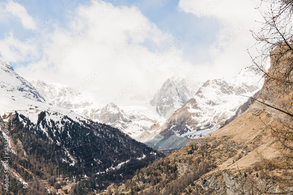 Zermatt, Dorf, Wallis, Alpen, Schweizer Berge, Zmutt, Zmuttgletscher, Schlucht, Furi, Wanderweg, Frühling, Wallis, Frühlingswanderung, Schweiz