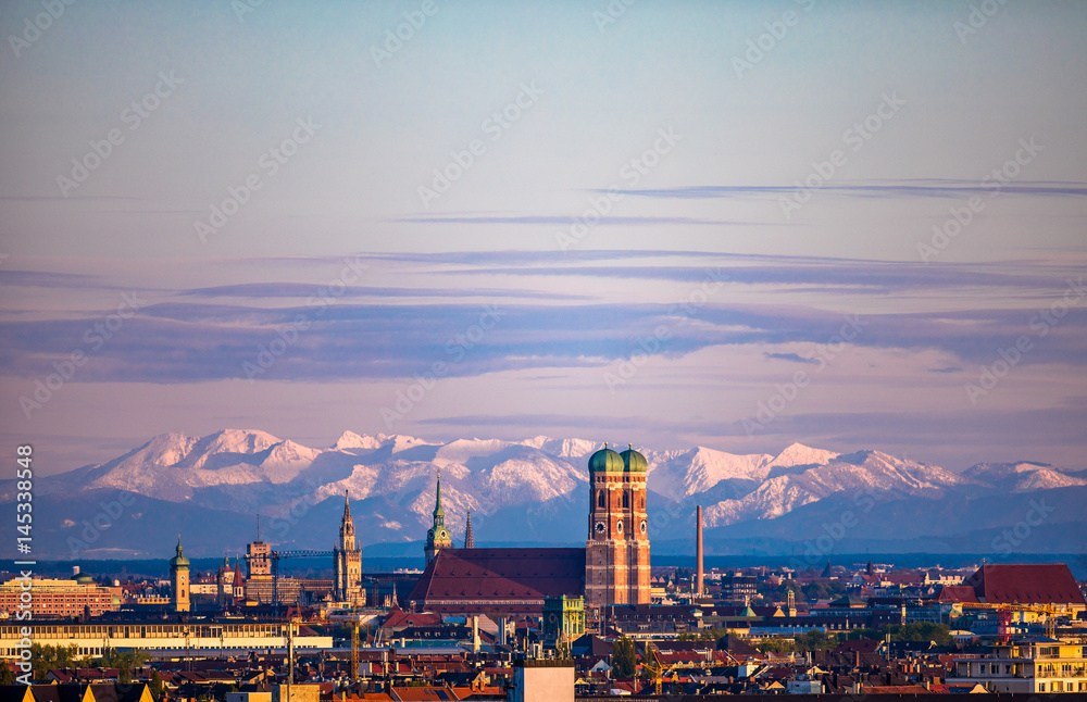 Naklejka premium Panoramę miasta Monachium