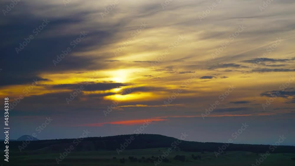 Landscape with countryside fields at sunset, timelapse, 4k
Landscape with countryside fields at sunset, timelapse, 4k