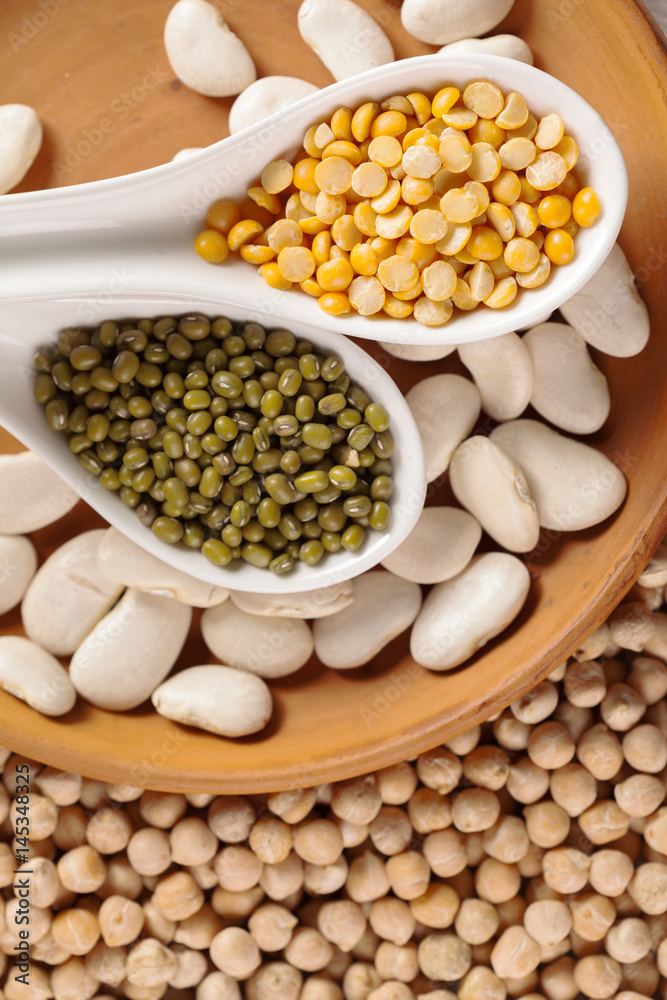 Fototapeta premium mixed dried beans