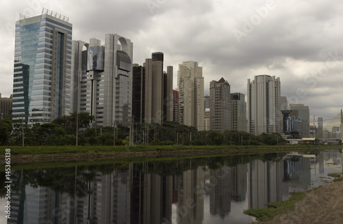 Marginal Pinheiros  Pinheiros river  Estaiada bridge - Sao Paulo  Brazil