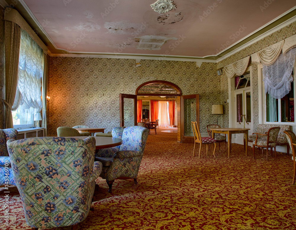 Altes dämonisches Grand Hotel