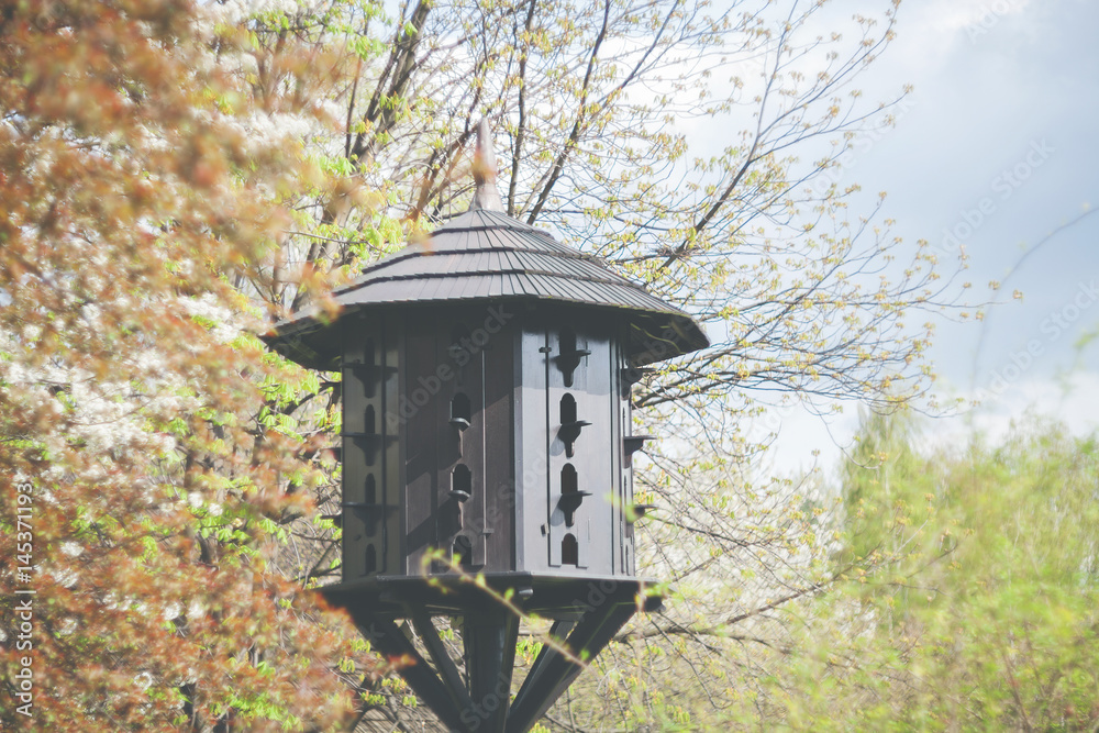 Big wooden bird box vintage filter