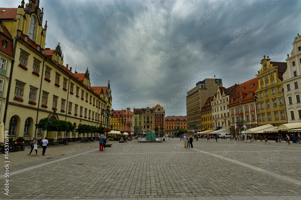 WROCLAW POLAND - JUNE 26:  People at old town on 26th June 2016 in Wroclaw, Poland. - obrazy, fototapety, plakaty 