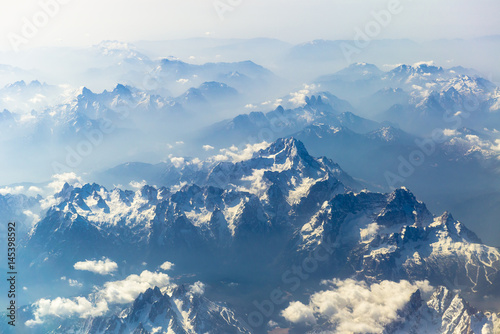 Widok z pierwotnego na Alpy