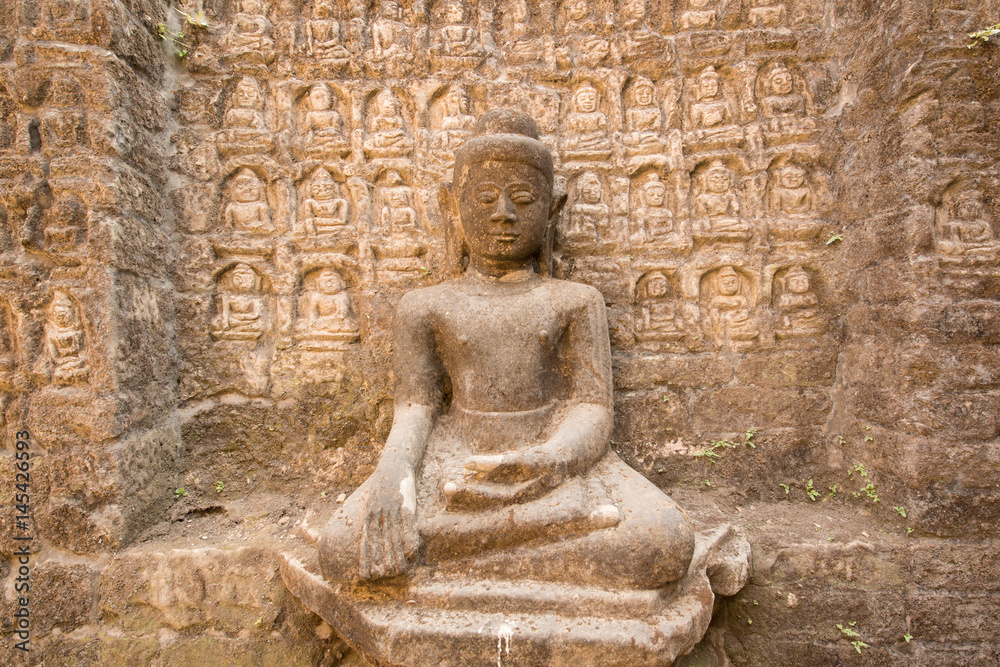 Old buddha statue, Selective focus