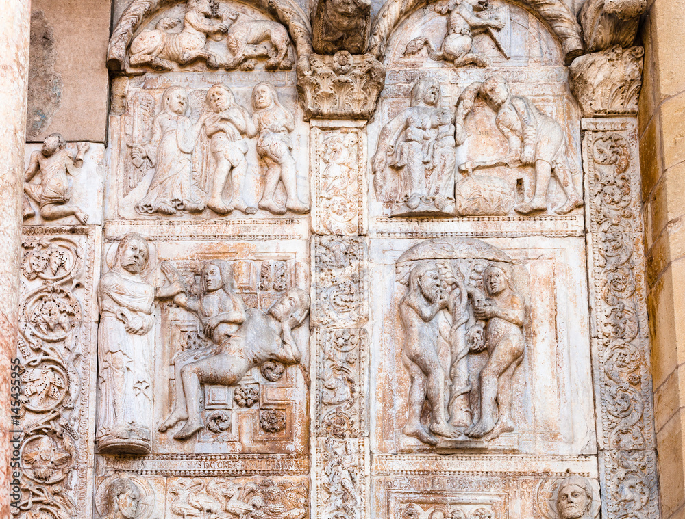 outdoor low relief on gate of Basilica di San Zeno