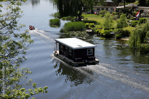 Tableau sur toile Hausboot