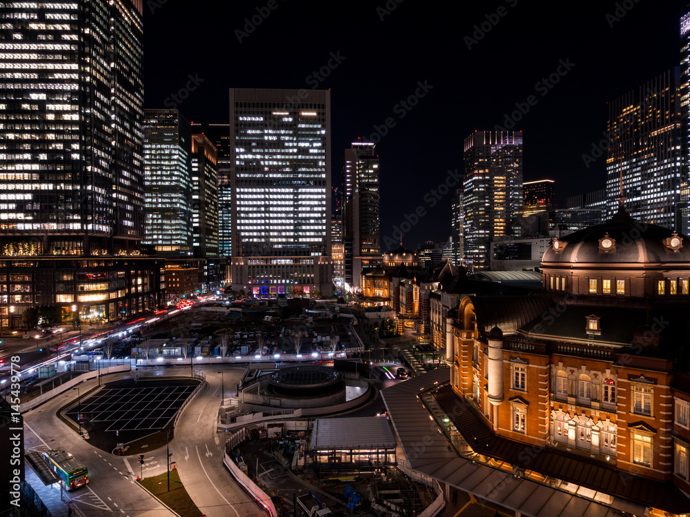 Obraz premium 東京駅 夜景
