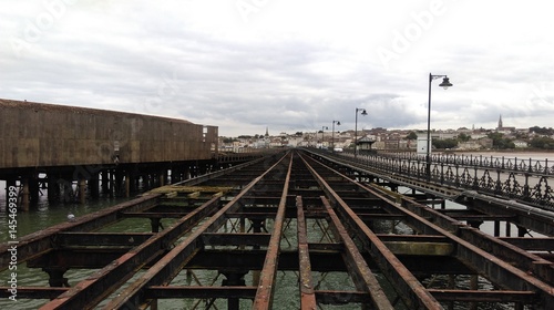 Bahn Brücke © Harry Hirsch