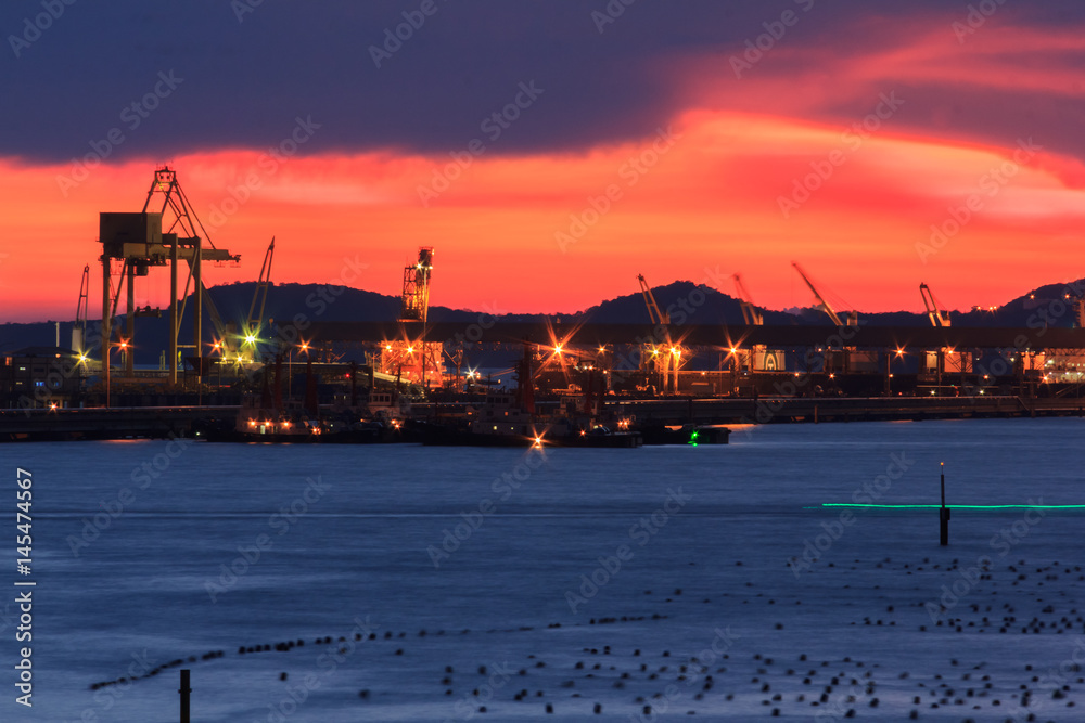 Fototapeta premium ship embark transport on sunset time