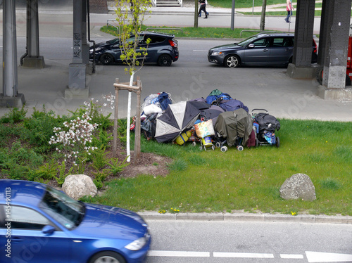 Obdachlosen-Szene, am Rand der Gesellschaft photo