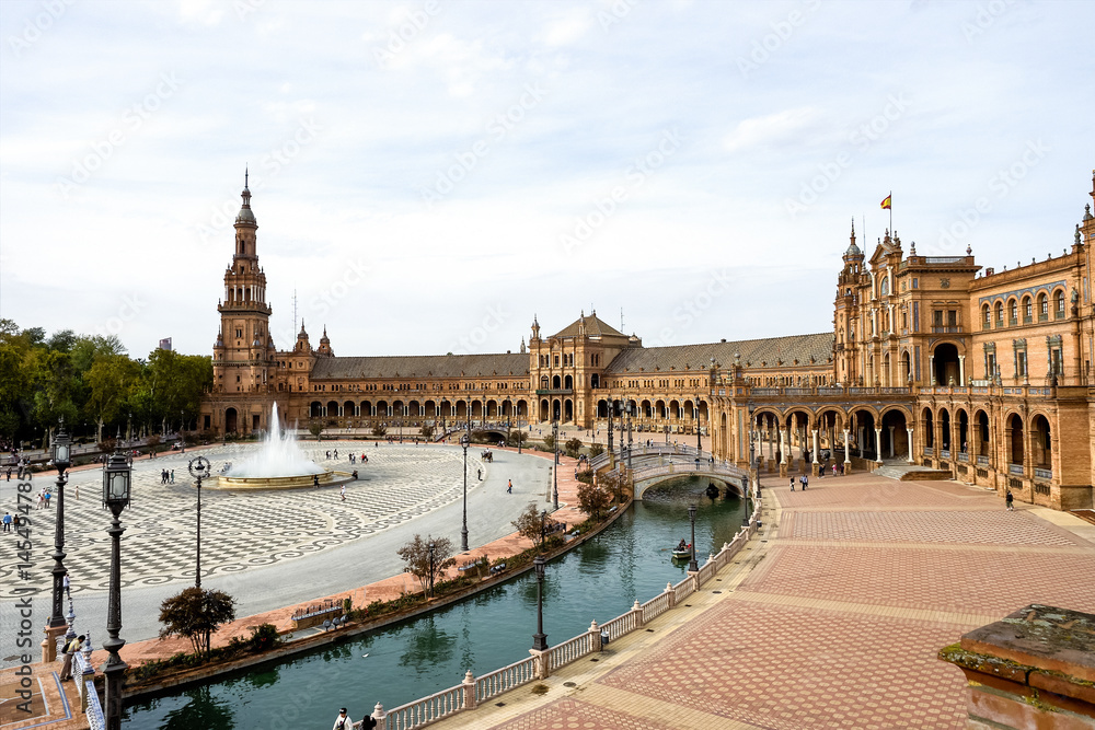 Obraz premium Spanien - Andalusien - Sevilla - Plaza de Espana