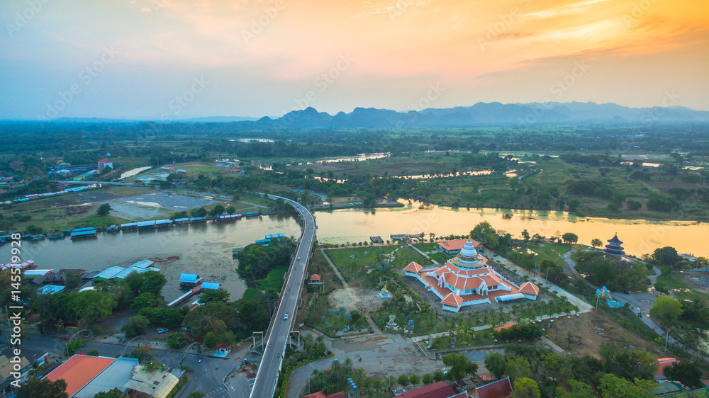 Fototapeta premium beautiful pagoda in Chinese style
