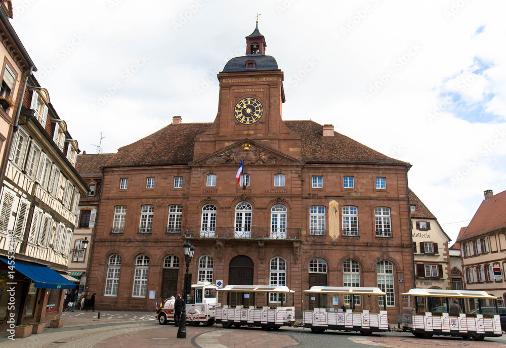 Marktplatz mit Rathaus Wissembourg, Elsass