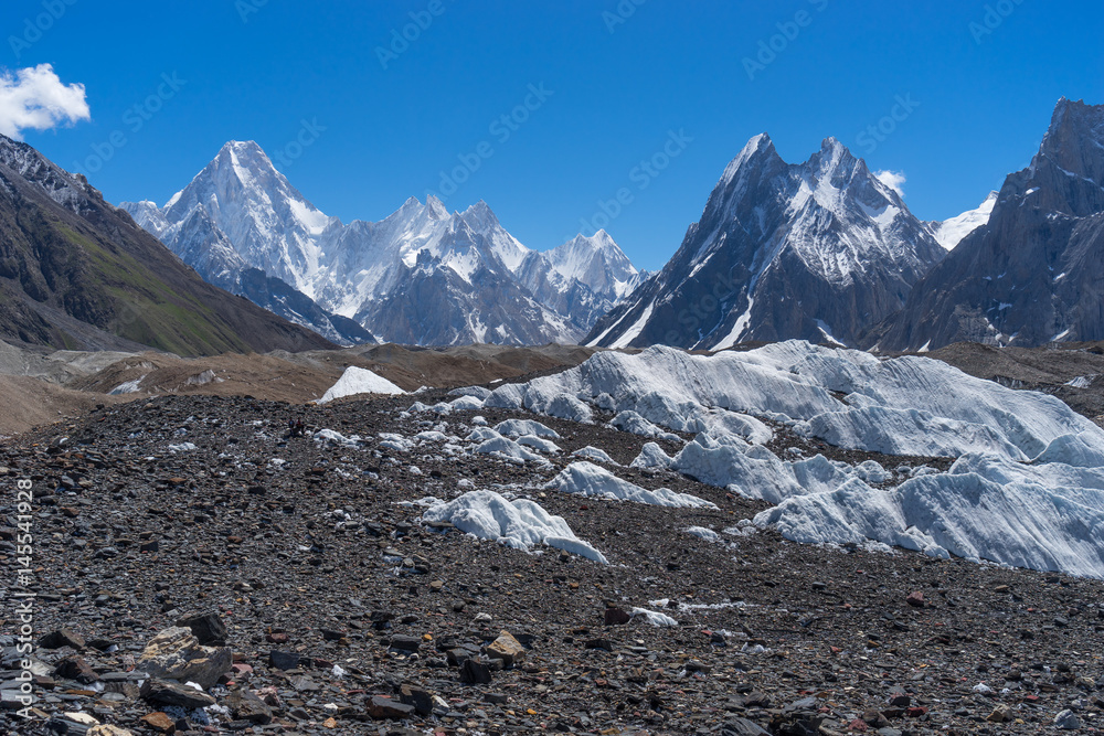 Obraz premium Gasherbrum mountain massif and Mitre peak, K2 trek, Gilgit Baltistan, Pakistan