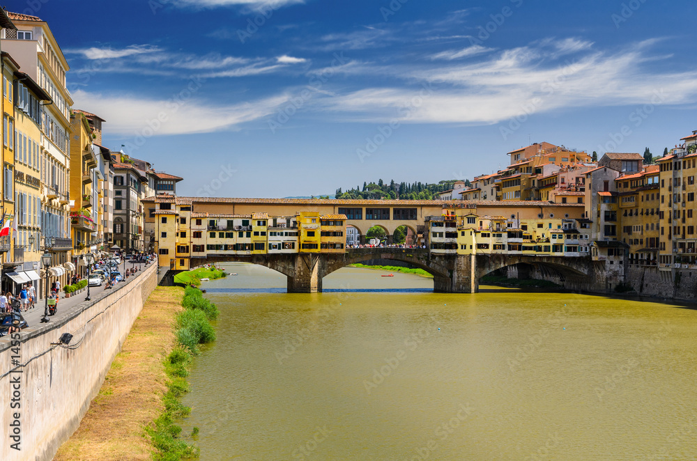 Naklejka premium Florence Ponte Vecchio view at summer, Tuscany, Italy
