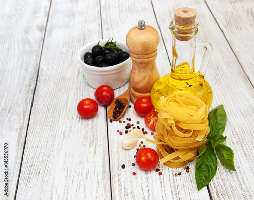 Fototapeta Naklejka Na Ścianę i Meble -  italian food ingredients