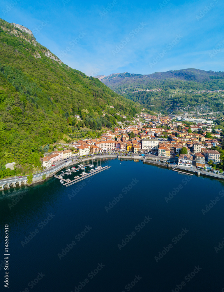 Dongo - Lago di Como (IT) - Vista aerea panoramica verticale