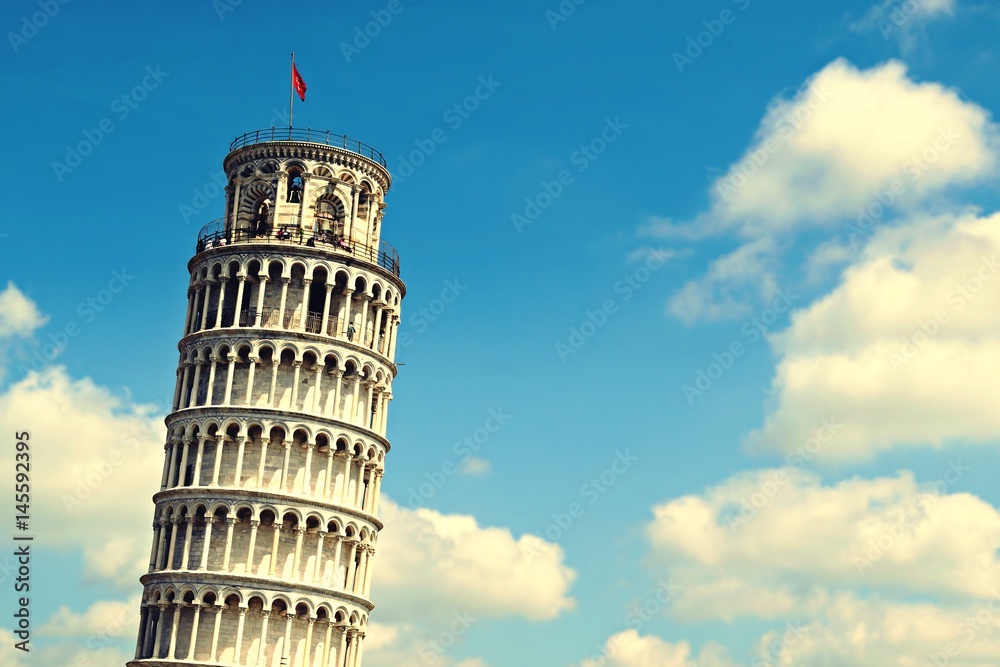 La famosa torre pendente di Pisa in Toscana, Italia