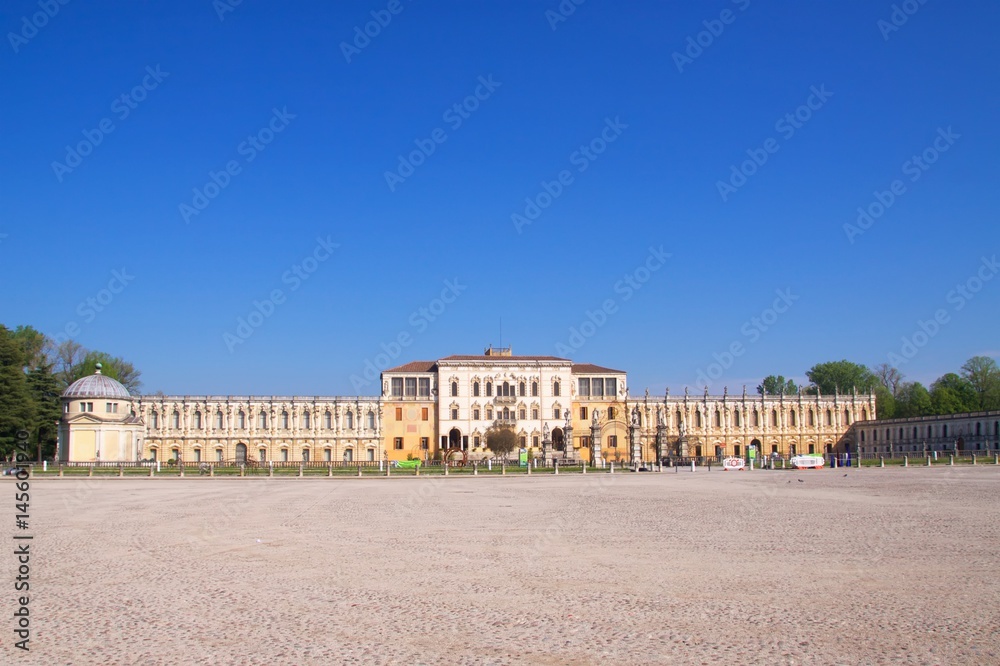 Villa Veneta Contarini Piazzola Sul Brenta Padova , dalla piazza Anno 2017
