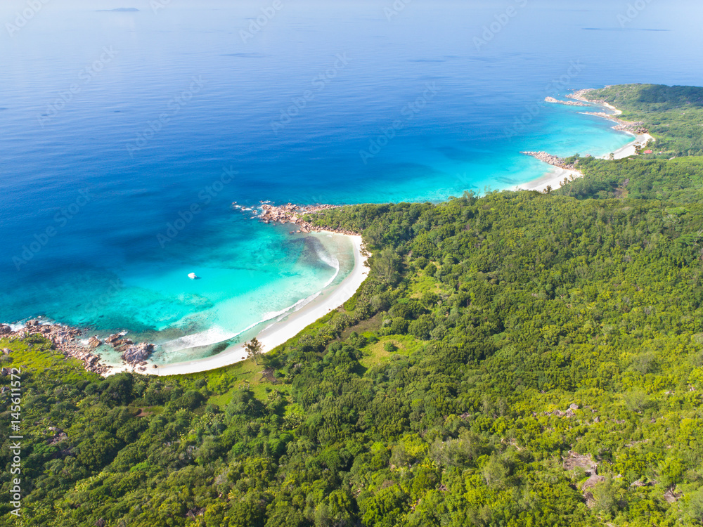 Strand bucht auf den Seychellen - Anse Cocos, Drohnenfoto