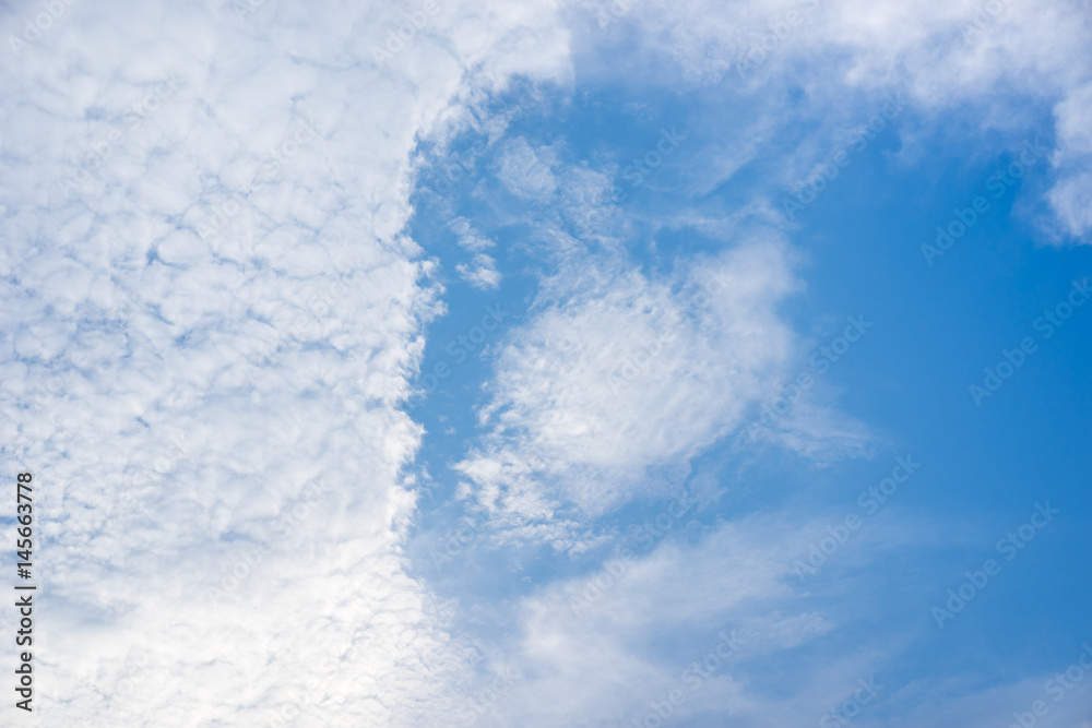 Obraz premium blue sky cloud background