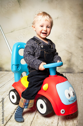 kleiner Rennfahrer