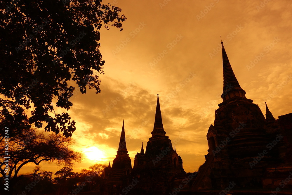Silhouette of Wat Phra Sri Sanphet ,  Ayutthaya Historical Park , Thailand