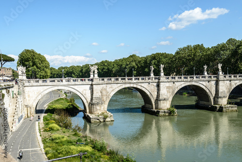 tevere bridge in Rome, Italy © dc975