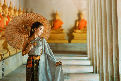 Asian woman wearing traditional thai culture,vintage style,Thailand culture,Thailand traditional suit,Thailand vintage,thailand woman,Thailand dress,Thailand