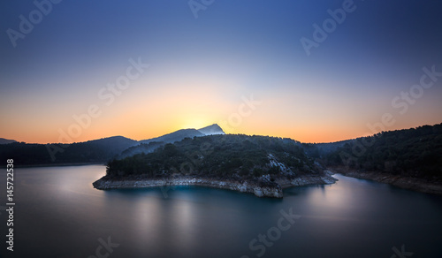 Sainte-Victoire et lac de Bimont