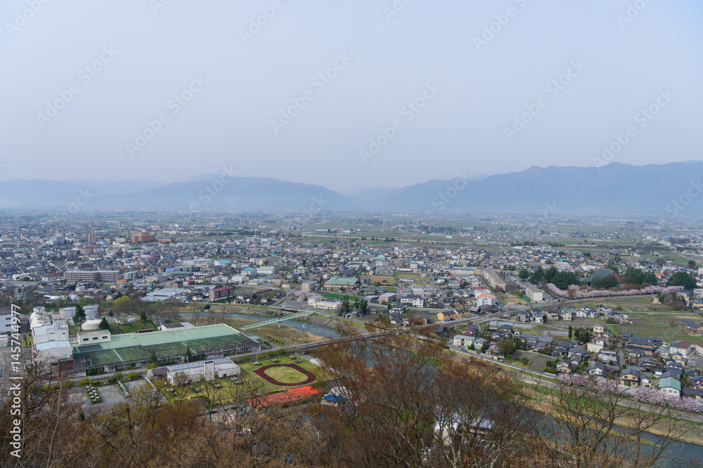 長野　松本城山公園からの眺め