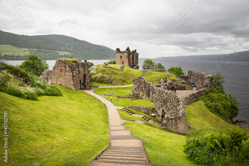 Urquart Castle am See Loch Ness in Schottland