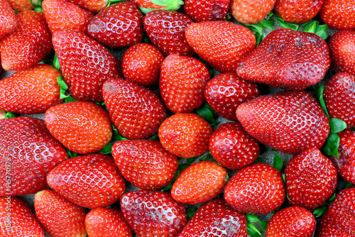 Erdbeeren als formatfüllender Hintergrund