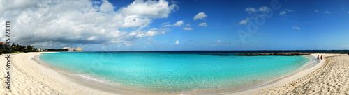 Fototapeta Naklejka Na Ścianę i Meble -  Paradise Island Beach Panorama