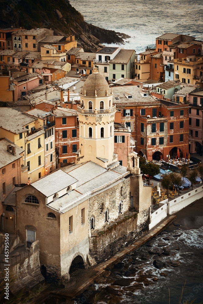 Vernazza buildings and sea in Cinque Terre