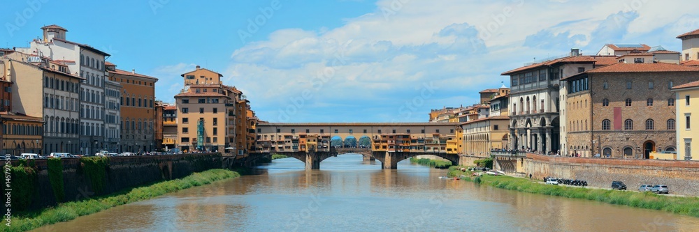 Florence Ponte Vecchio panorama