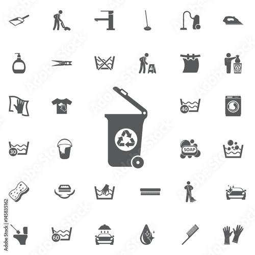 Trash can icon, vector.