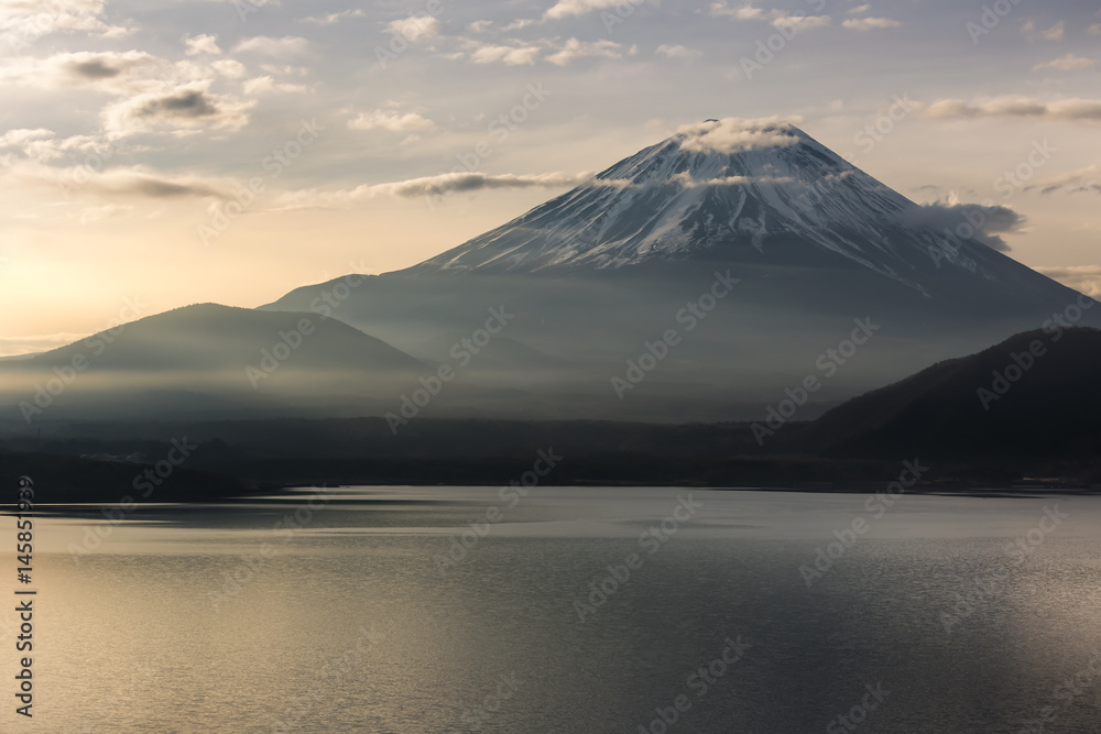 Mountain fuji at Motosu lake at sunrise