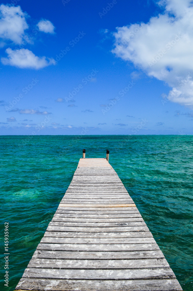 The Right Way – Jetty to Crystal Clear Caribbean Waters, Caye Caulker, Belize
