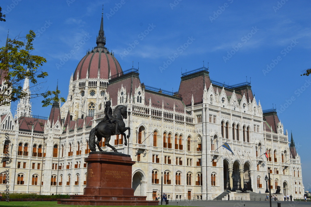 Fototapeta premium Hungarian Parliament Building