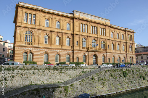 Livorno, Scuole Benci. photo