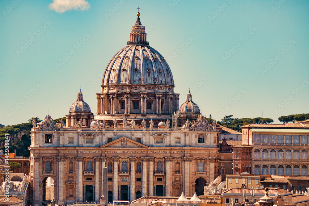 Vatican city. St Peter's Basilica. - obrazy, fototapety, plakaty 