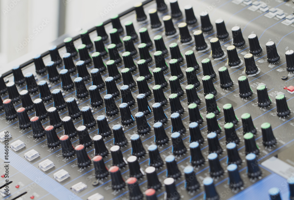 Sound mixer Sound mixer