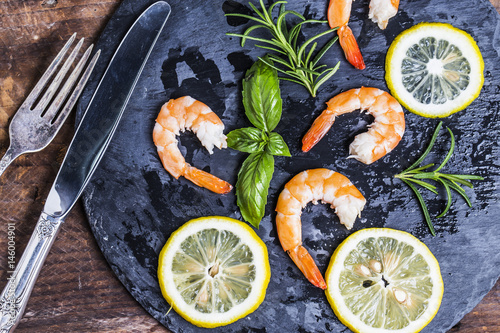 Wallpaper Mural Prawns with fresh rosemary and lemon Torontodigital.ca