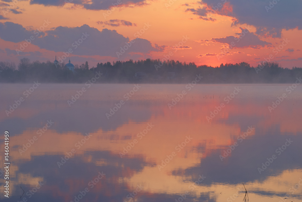 Fototapeta premium Dawn on the lake