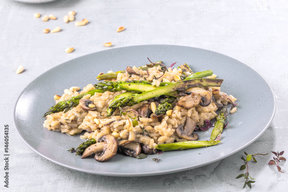 Risotto Fungi mit spargel